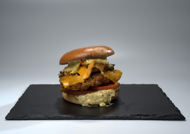 Kraukšķīgās vistas burgers