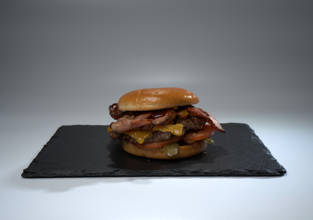 BBQ brieža burgers